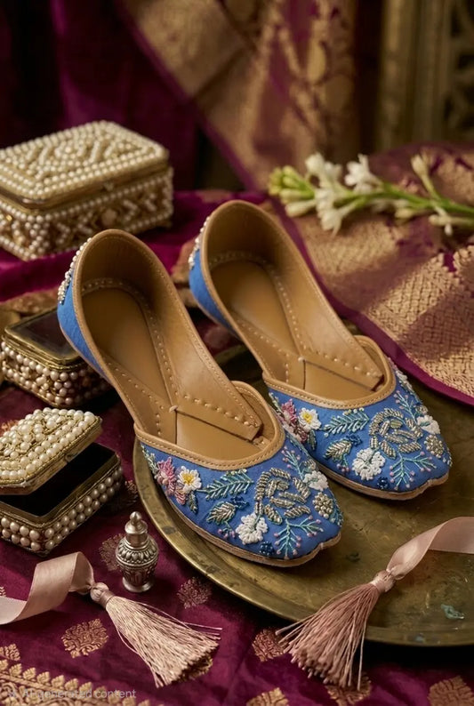 Hand Embroidered Floral Jutti